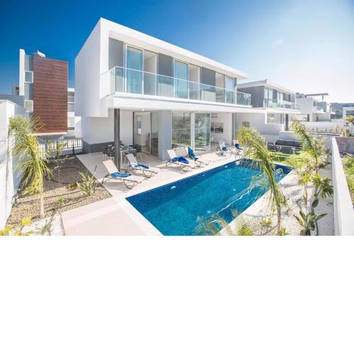 3-Schlafzimmer-Villa mit privatem Pool im Zentrum - b59022