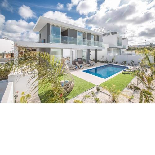 3 Schlafzimmer Villa OL26 mit Pool in Protaras