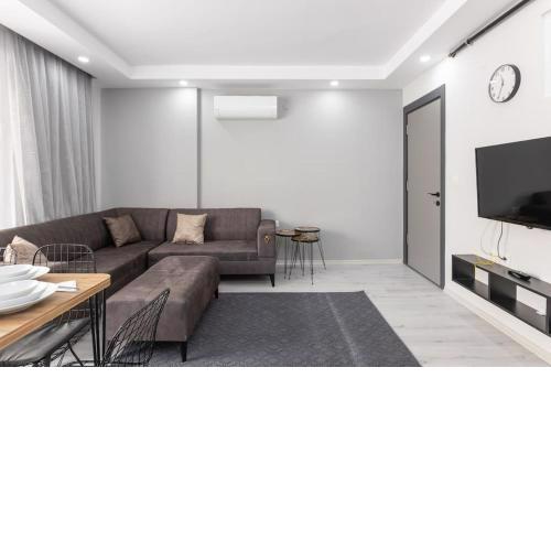 3-Şehir Merkezinde Büyük Daire 3 Yatak Odası