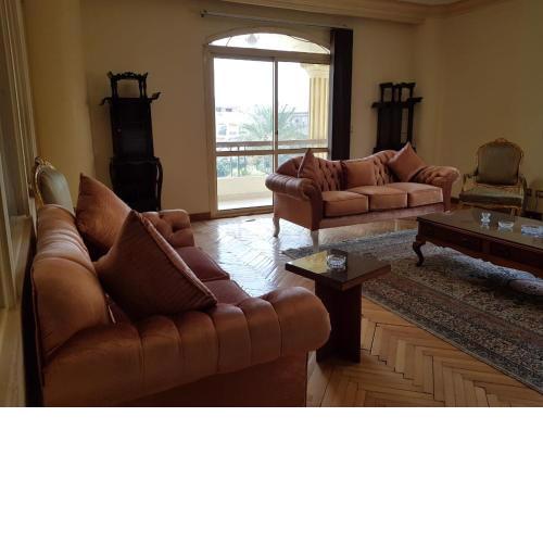 3BR Cosy Apartment near 5A, New Cairo Families Only