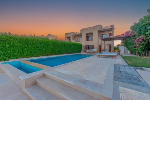 3BR Family Villa in Sabina, El Gouna. Lagoon & Private Pool