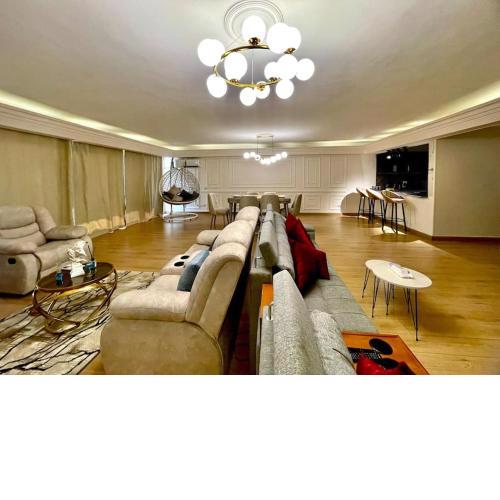 3BR Spacious Apt In Maadi Nile Corniche