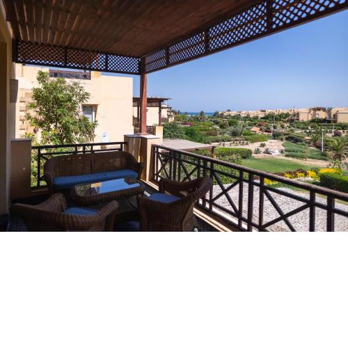3BRS 2-min walk to beach l Seaview - Free WIFI