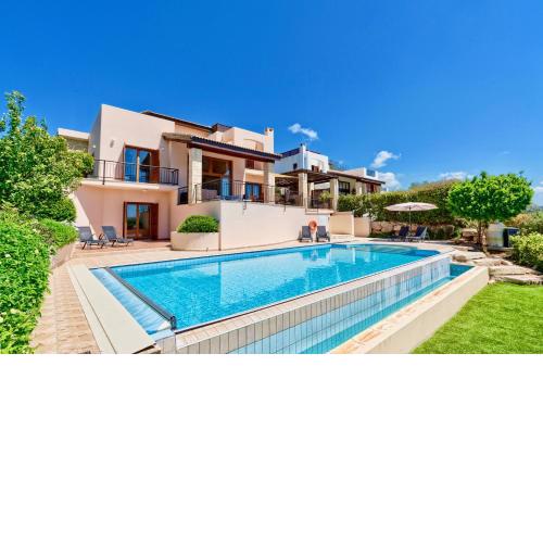 4 bedroom Villa Helidoni with private infinity pool, Aphrodite Hills Resort