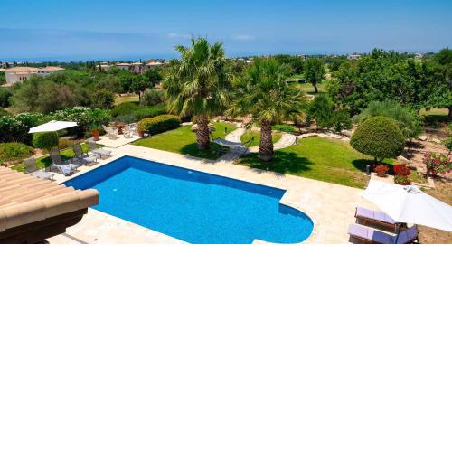 4 bedroom Villa Lofou with private pool and sea views, Aphrodite Hills Resort