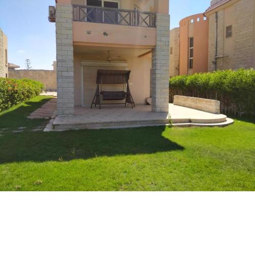 4 bedroom Villa with private terrace, pool, and garden