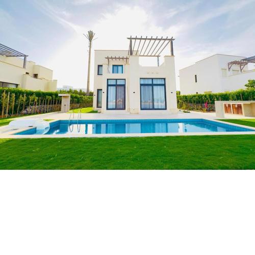 4BR Villa Heated Pool El Gouna