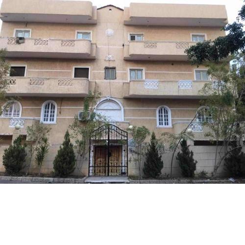 جناح فندقي 5 نجوم بحديقه خاصه مكيف بفيلا الاسعد -امام مول العرب