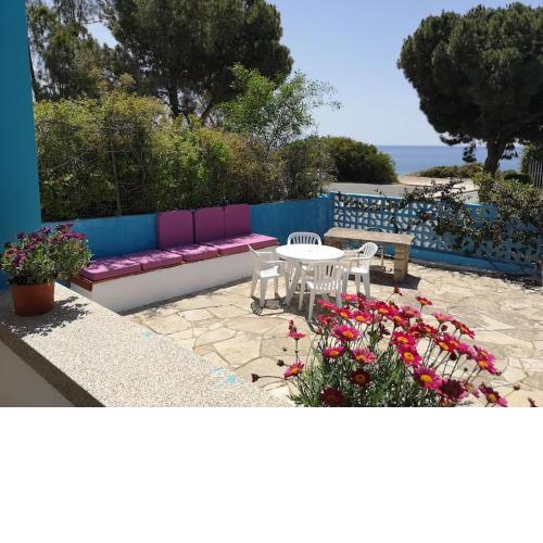 5 bedroom villa coral bay