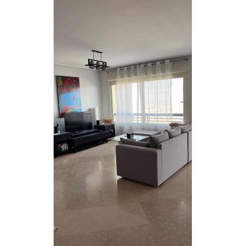 5 Stars Classy Spacious Appartmnet with Dircet view of Giza Pyramids