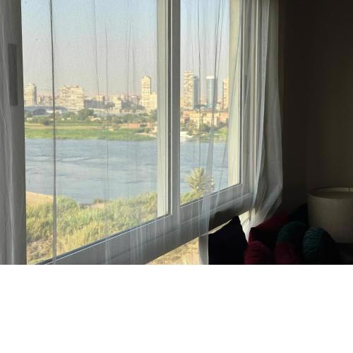 شقة فندقية علي النيل للعائلات بالقاهرة