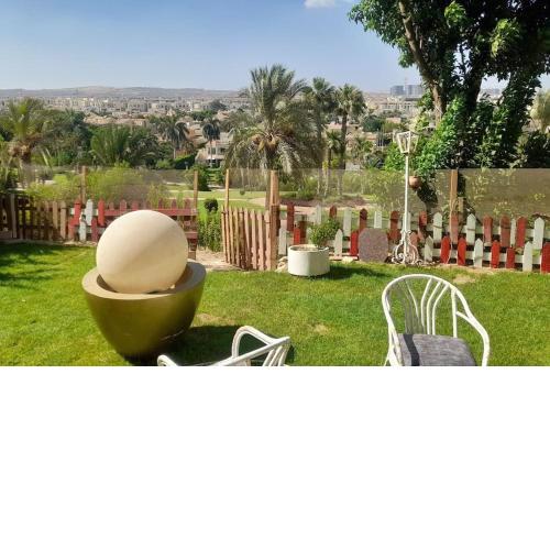 شقة أمام مول اركان فيو عالمي استقبال المطار مجانا