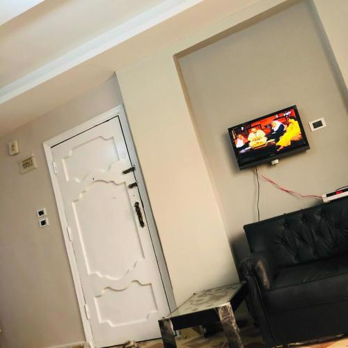الاسكندرية الدور العاشر, محور المحمودية