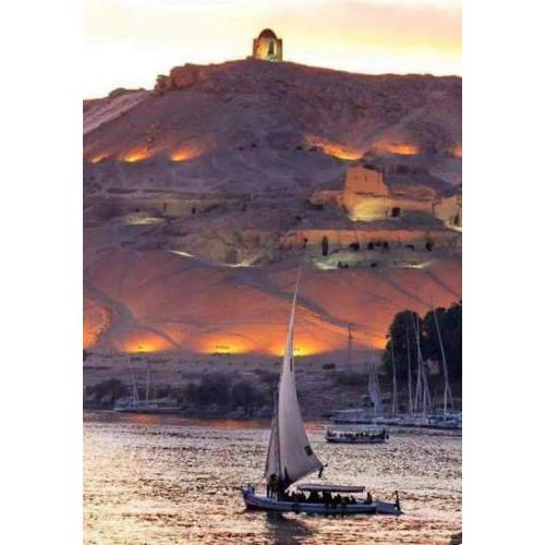 جوله بفلوكه في نهر النيل