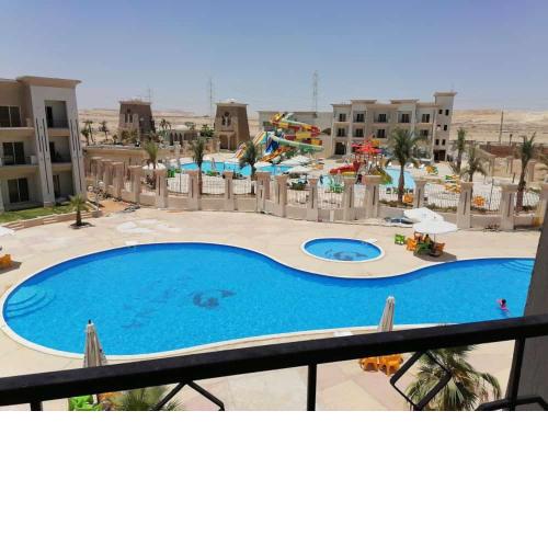 قرية لاسرينا العين السخنة