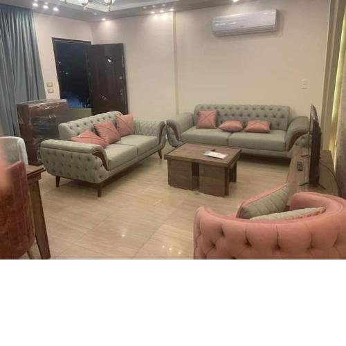 شقق مفروشه