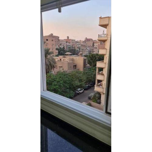 شقة فندقية ٢٥٠ متر في ارقي مكان بالهرم
