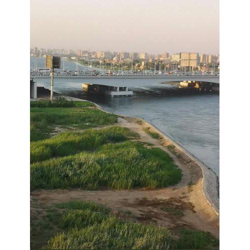 شقة فندقية مفروشة اطلاله علي النيل مباشرة