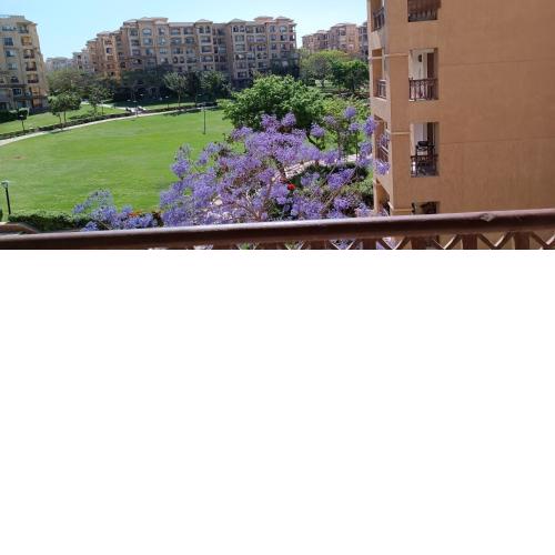 شقه مفروشه في مدينتي لك بالكامل