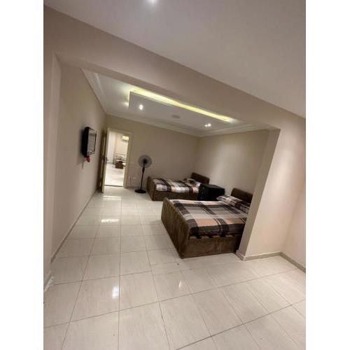 شقه بالمهندسين أول سكن لأصحاب الذوق الرفيع