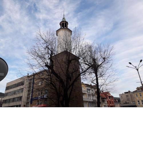 Стаи за гости Първи май