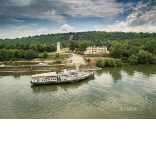 Хотелски комплекс Радецки град Козлодуй