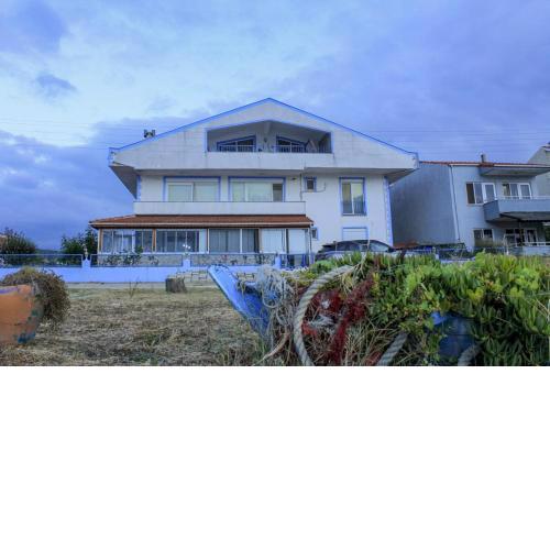 Acar House