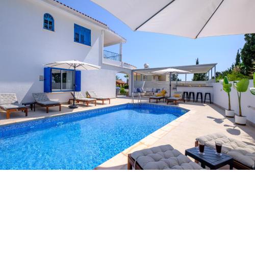 Adamante Luxury Villa by Nomads