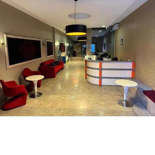 Aderans Hotel