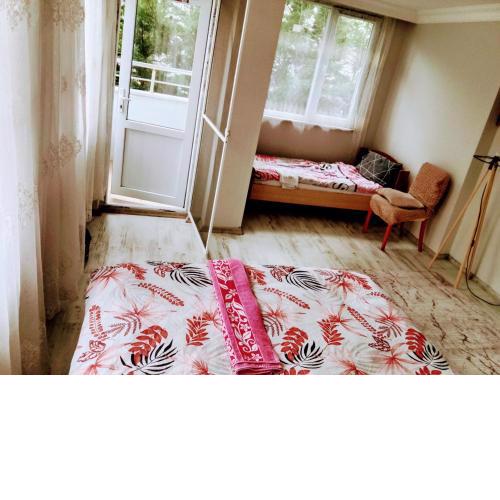 Ahmet teacher hotel,6 Minutes from the airport
