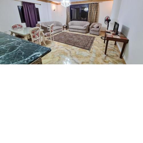 Air conditioned sunny apartment