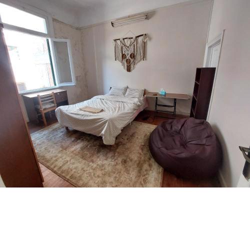AL- Mazareta a private Bedroom For Men only غرفة خاصة للرجال فقط 仅限男士 女士不允许