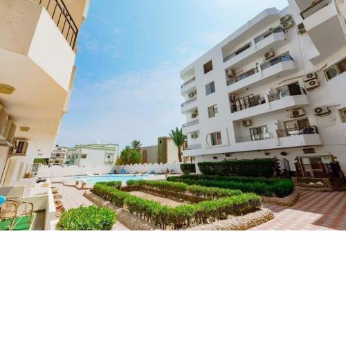 Al makramia compound