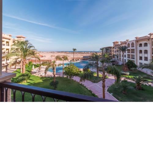 Al Saraya Sahl Hasheesh by Peaks