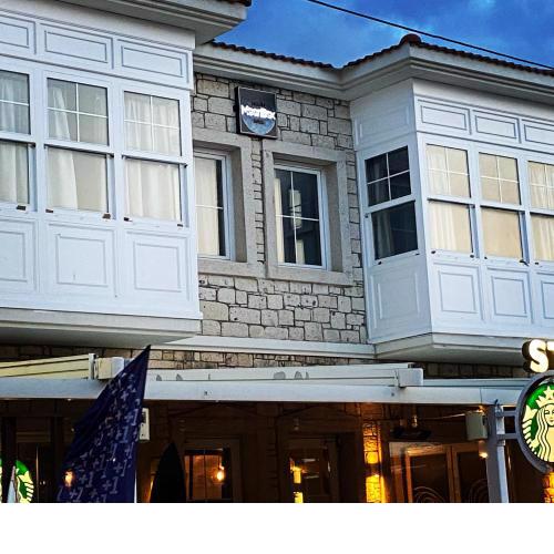 Alacati Moonbox Hotel