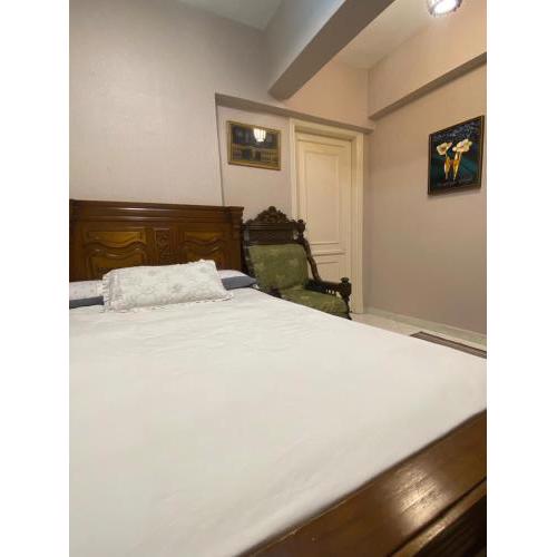 Alex hotel vibes