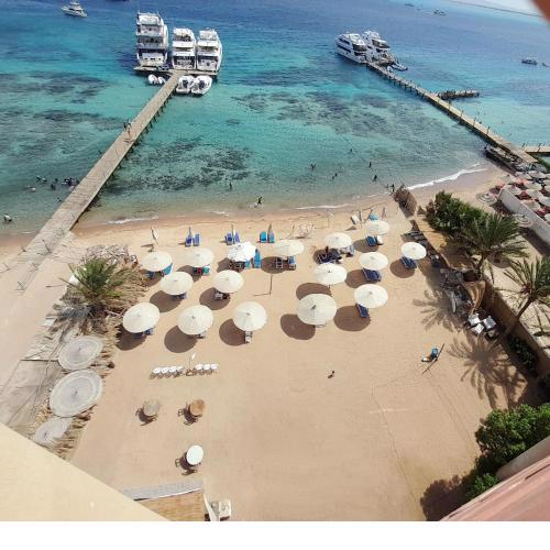 Alia Beach Residence