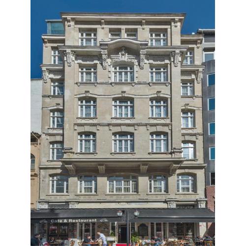 Alpek Hotel