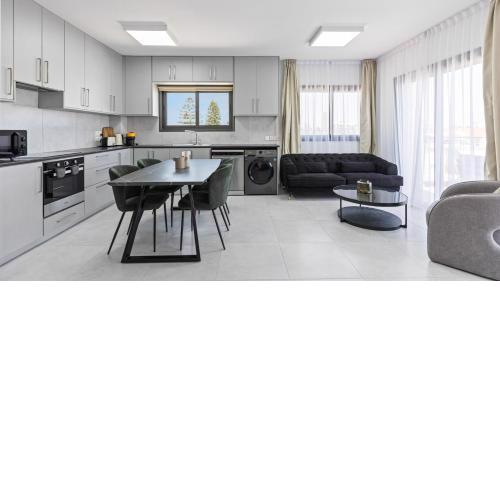 Amalia Court III Apartments