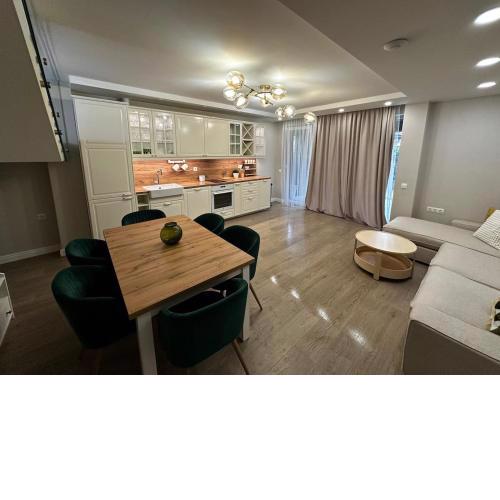 Amaya Apartment