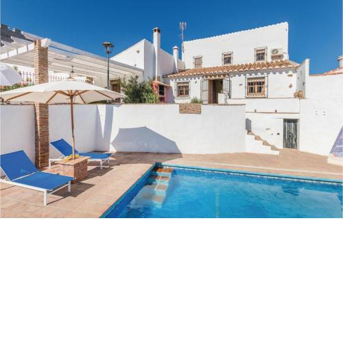 Amazing Home In Almachar