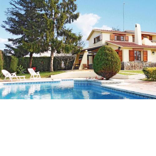 Amazing Home In Lametlla Del Valles