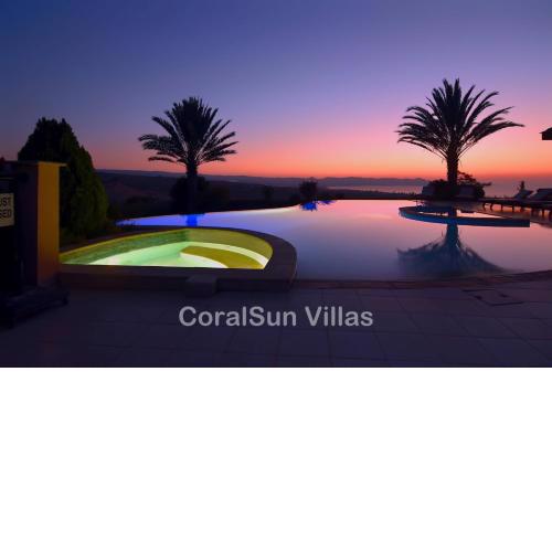 Amazing Luxury Villa, In Paphos, Extremely Large Pool. Jacuzzi, Gym, Games Room