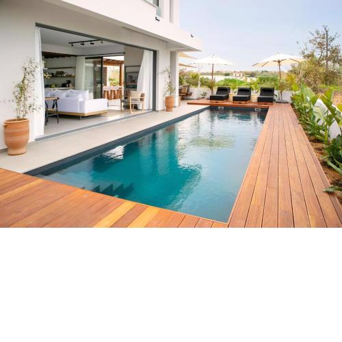 Amazing Protaras Villa | Villa Lubbock | 3 Bedrooms | Private Outdoor Pool and Hot Tub | Furnished Sun Terrace | Shaded Furnished Terrace | BBQ Facilities | Private Garden | Vrissoudion
