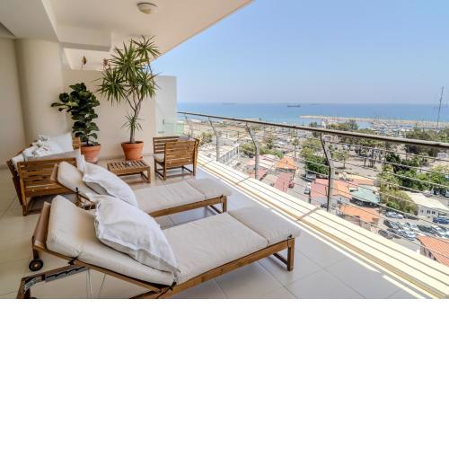 Amazing Sea and Marina View City Center 2BDR Flat