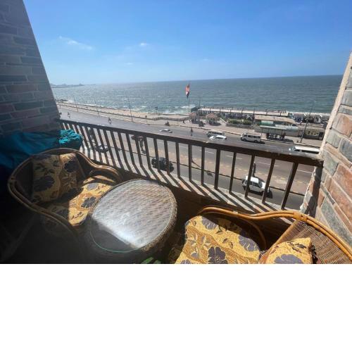 Amazing Sea View 2 bedroom apartment
