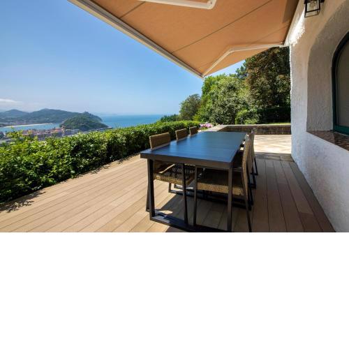 Amazing views over San Sebastian in a family cottage
