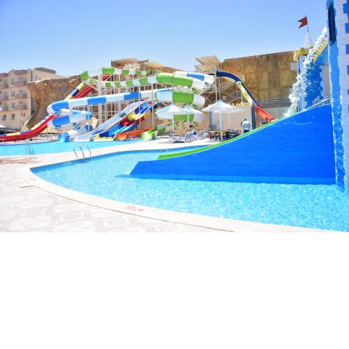 AMC Royal Hotel & Spa