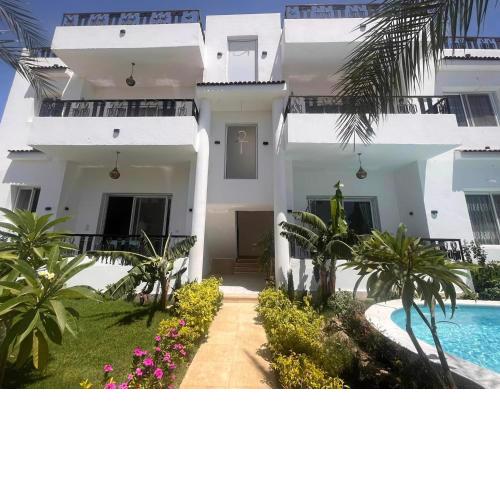 Amenti House - Private Villa & Retreat Center