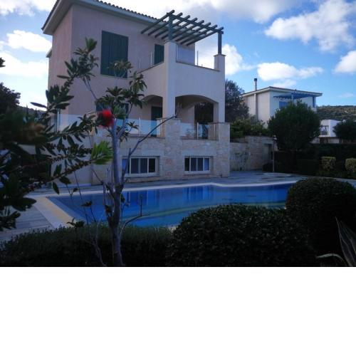 Amorosa Villas